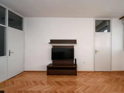 Sale, two bedroom apartment, 68m², Gorica C, Podgorica - image 5