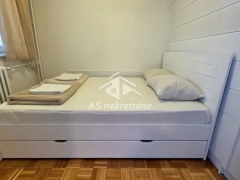 Izdavanje, dvosoban stan, 46m², Slavija, Vračar Sve Podlokacije - image 14