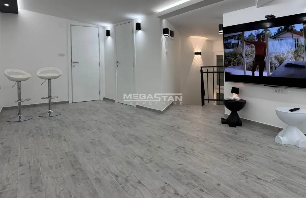 Rent, apartment, 105m², Vukov Spomenik, Zvezdara Sve Podlokacije