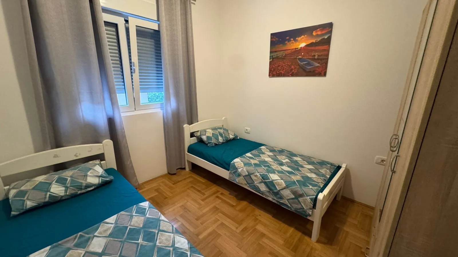 Izdavanje, dvosoban stan, 55m², Velji Vinogradi, Budva