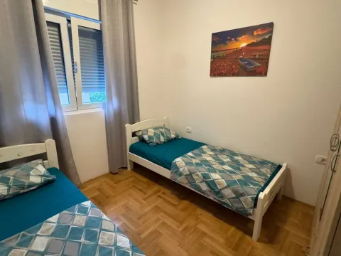 Izdavanje, dvosoban stan, 55m², Velji Vinogradi, Budva - image 4
