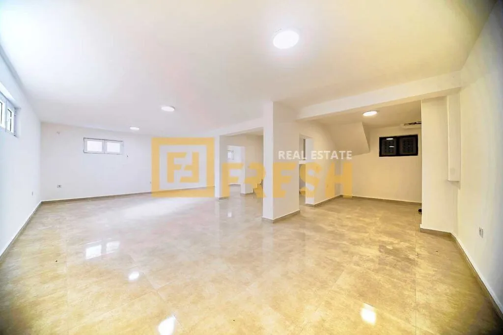 Rent, house, 400m², Stari Aerodrom, Podgorica