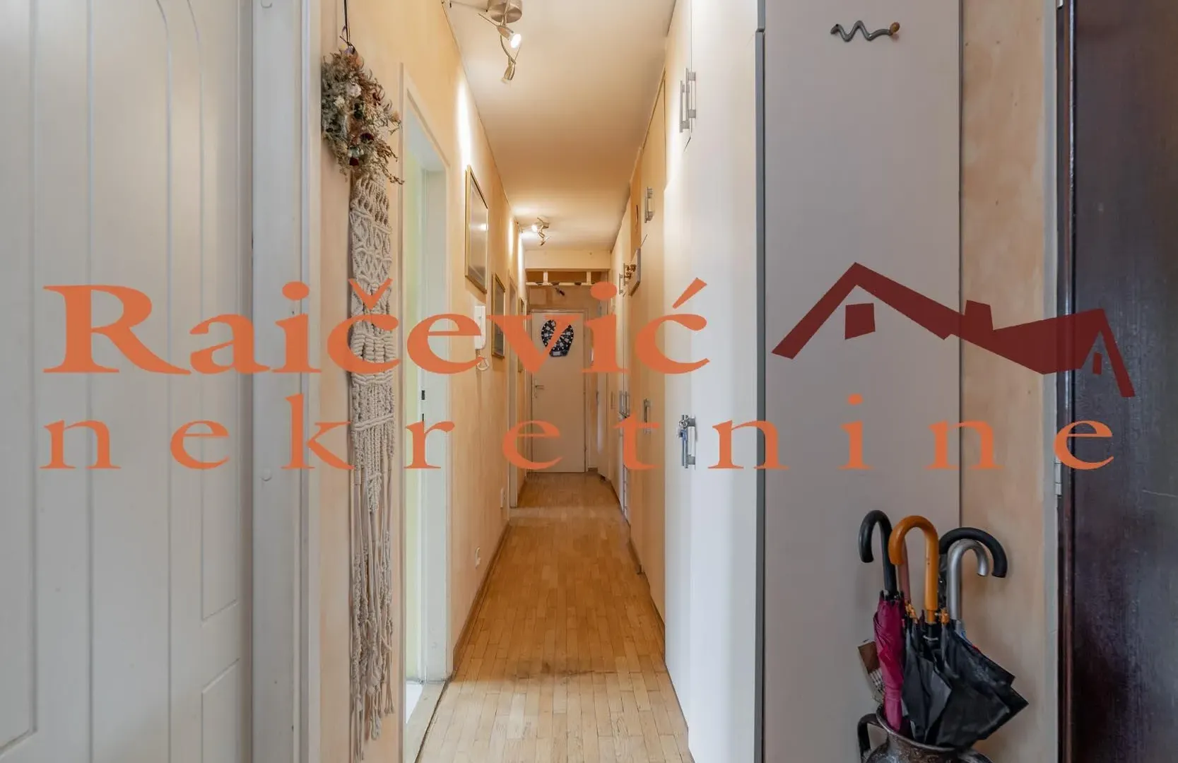 Prodaja, dvosoban stan, 70m², Novi Beograd Blok 23, Novi Beograd Sve Podlokacije