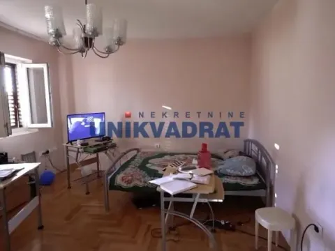 Prodaja, kuća, 500m², Voždovac Sve Podlokacije, Beograd - image 4