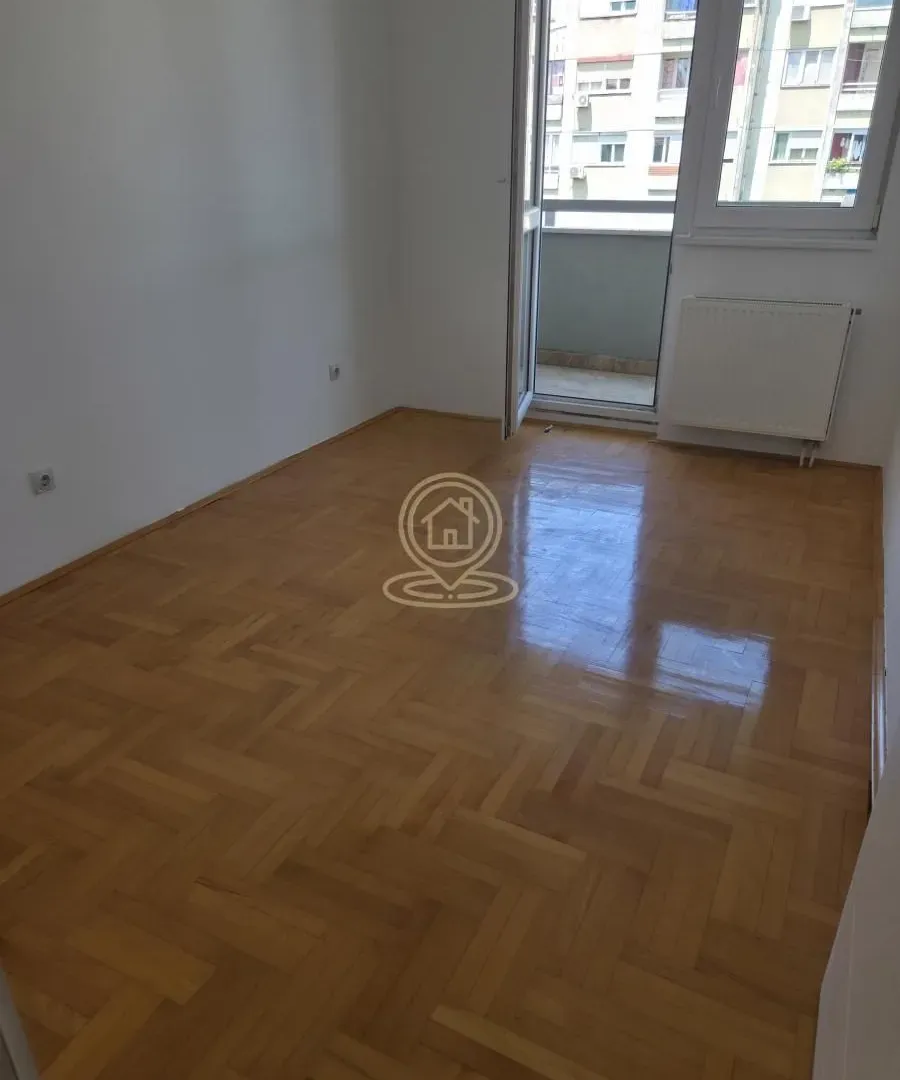 Prodaja, trosoban stan, 79m², Medijana, Niš