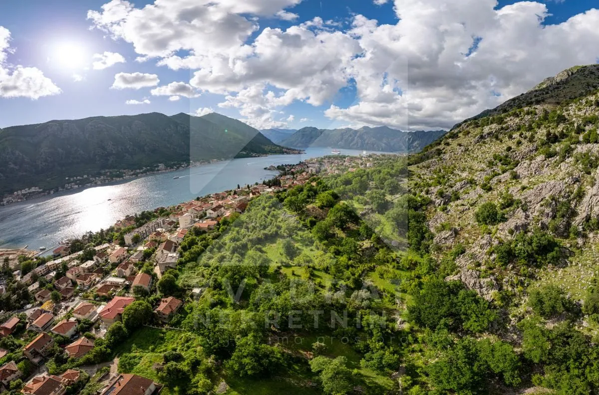  Land Lot for Sale, 1700m2, Dobrota, Kotor
