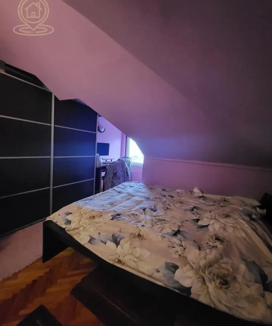 Prodaja, trosoban stan, 80m², Palilula, Niš