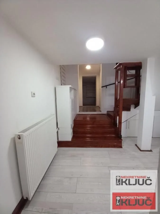 Prodaja, dvosoban stan, 50m², Petrovaradin, Novi Sad