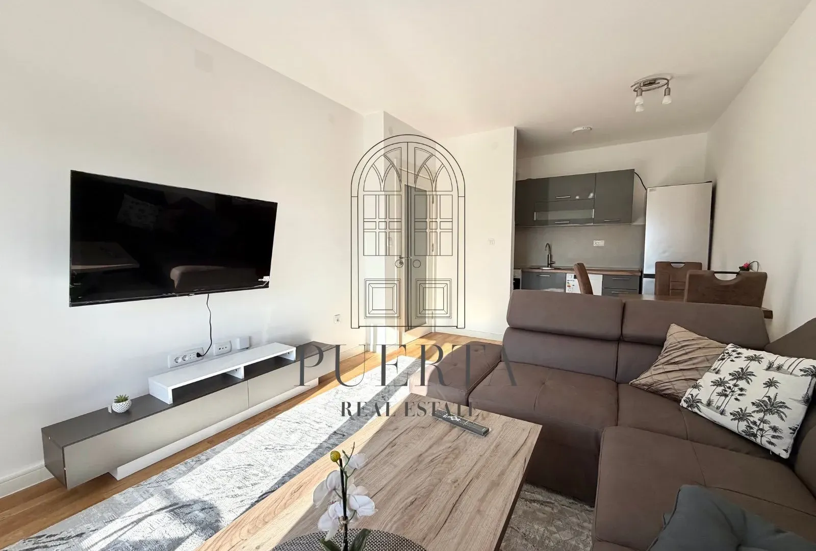 Rent, one bedroom apartment, 42m², Stari Aerodrom, Podgorica