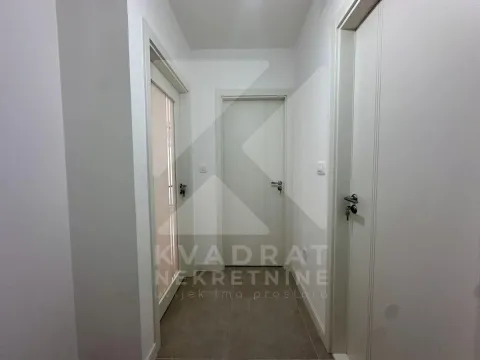 Rent, one bedroom apartment, 42m², Stari Aerodrom, Podgorica - image 9
