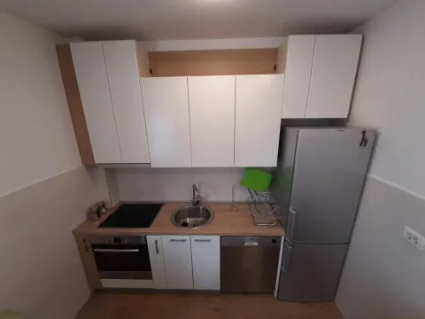 Rent, one bedroom apartment, 50m², Dalmatinska ulica, Podgorica - image 8