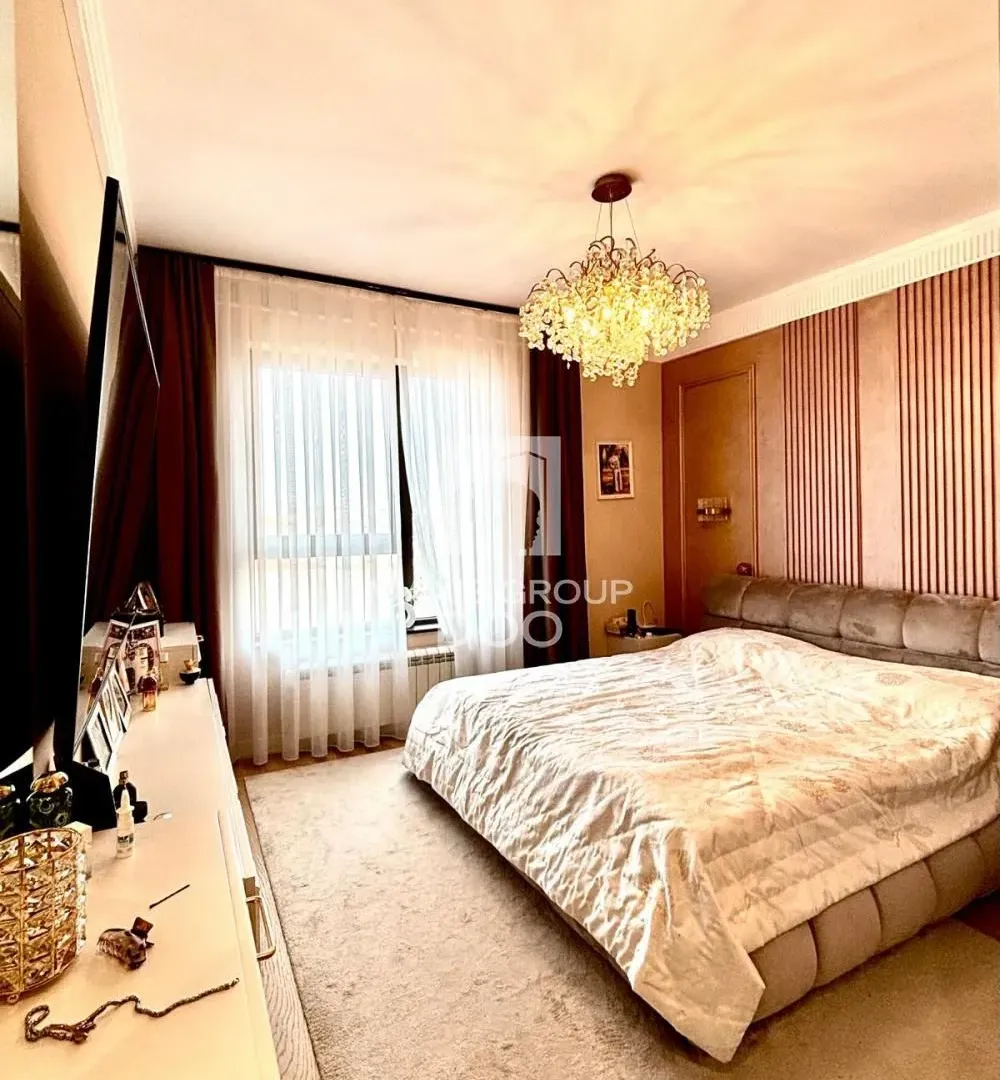 Prodaja, četvorosoban stan, 124m², Savski Venac, Beograd
