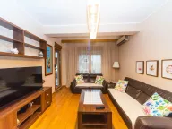 Izdavanje, dvosoban stan, 75m², Krivi Most, Podgorica - image 1