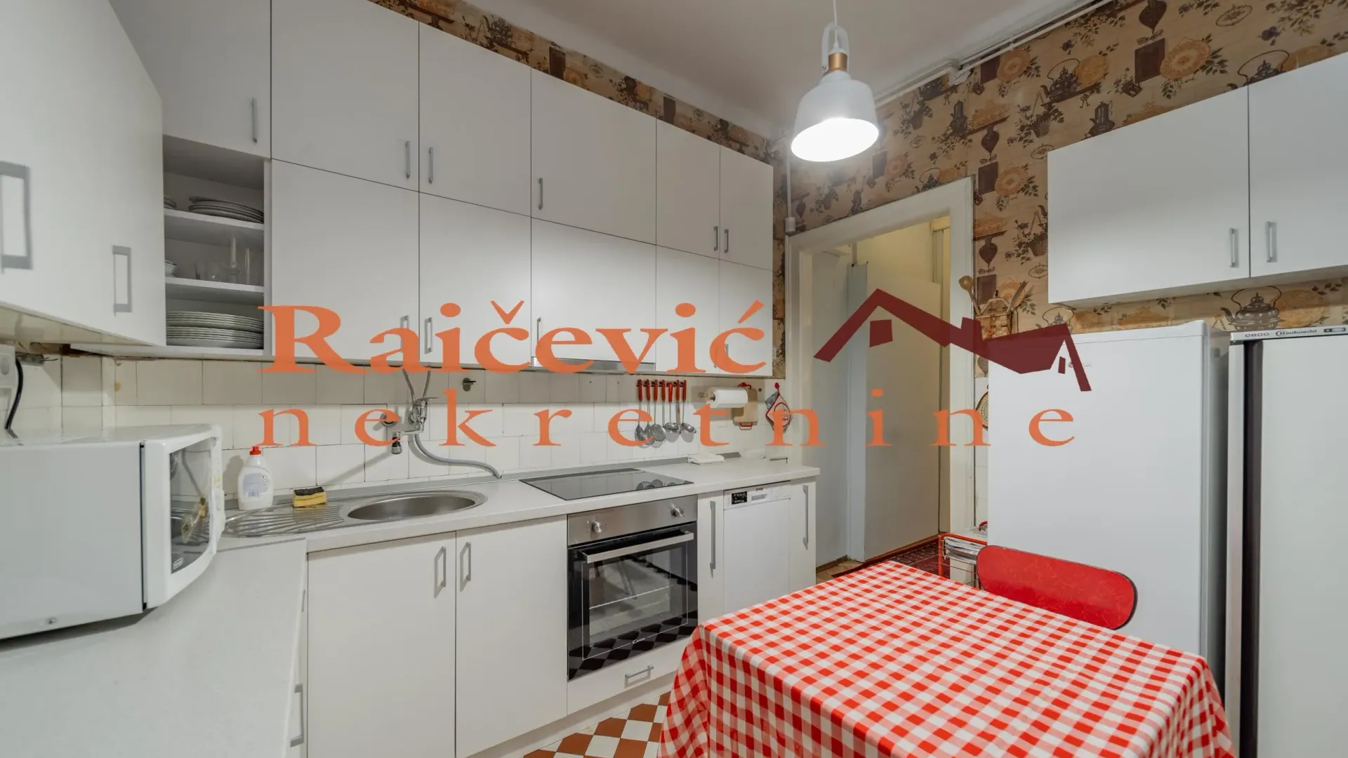 Prodaja, četvorosoban stan, 120m², Stari Grad, Beograd