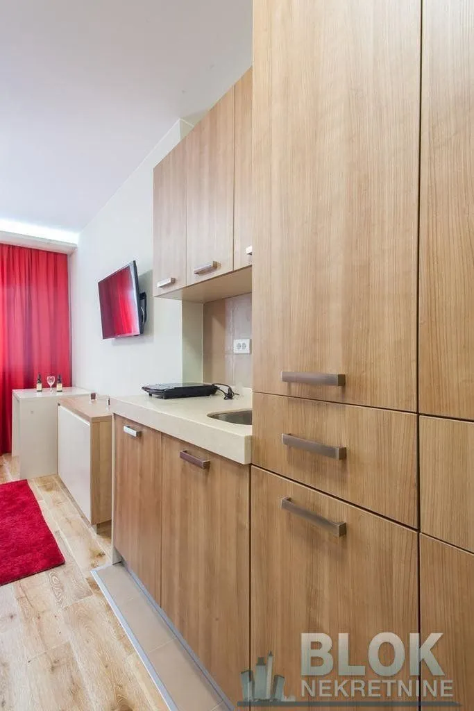 Izdavanje, garsonjera, 22m², Preko Morače, Podgorica