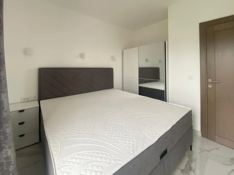 Izdavanje, dvosoban stan, 65m², Radanovići, Kotor - image 4