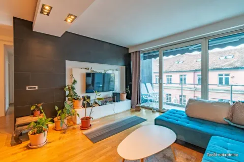 Sale, four bedroom apartment, 107m², Vračar, Šid - image 2