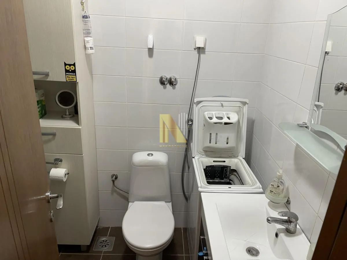 Izdavanje, jednosoban stan, 41m², Bulevar Evrope, Novi Sad Sve Podlokacije