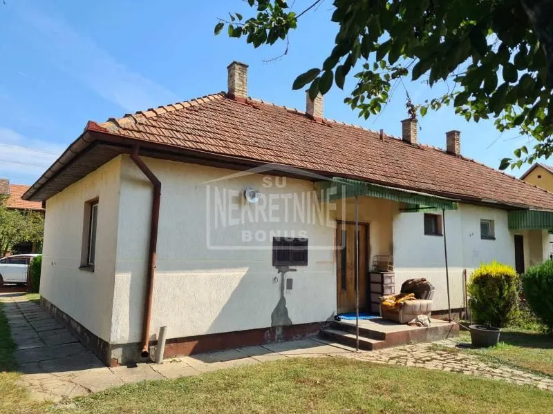 Prodaja, kuća, 73m², Mali Radanovac, Subotica