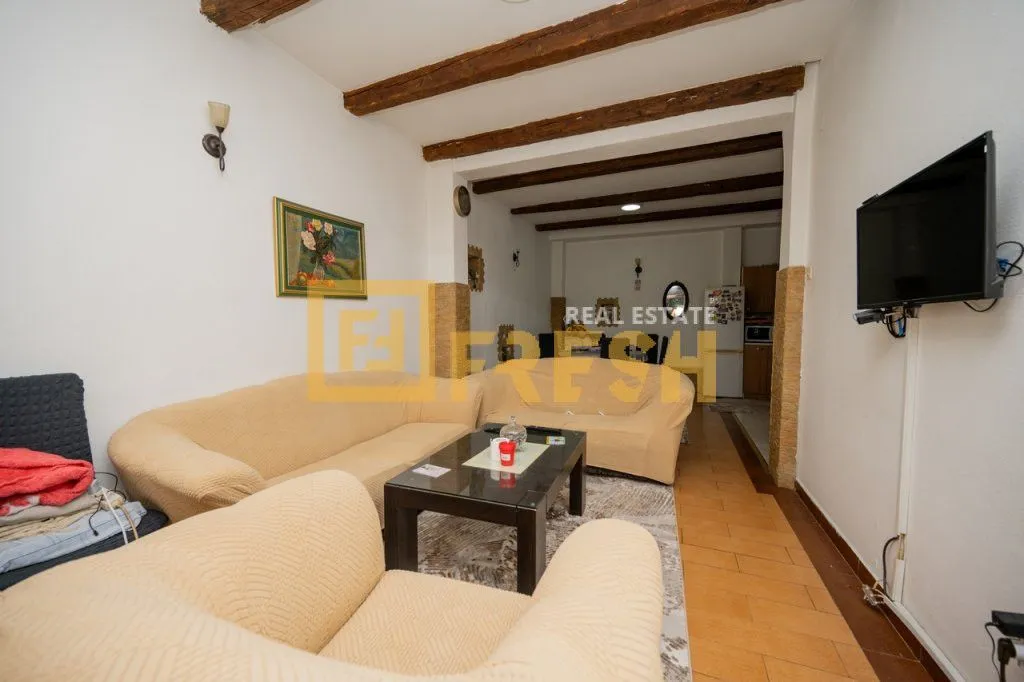Sale, house, 348m², Stara Varoš, Podgorica