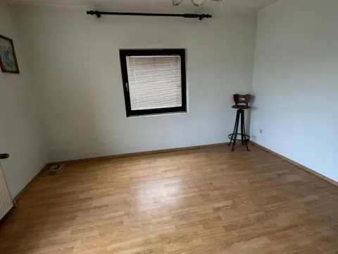 Prodaja, kuća, 270m², Jajinci, Voždovac Sve Podlokacije - image 14