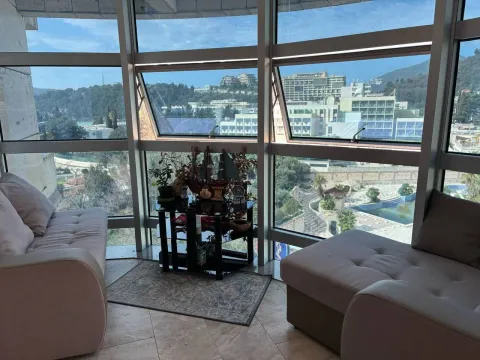 Sale, one bedroom apartment, 71m², Bečići, Budva - image 13
