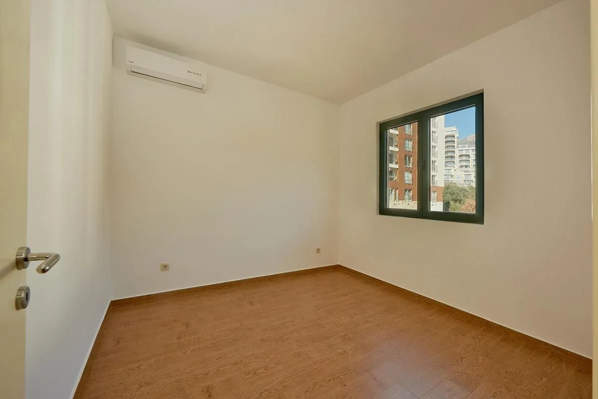 Sale, two bedroom apartment, 63m², Bečići, Budva