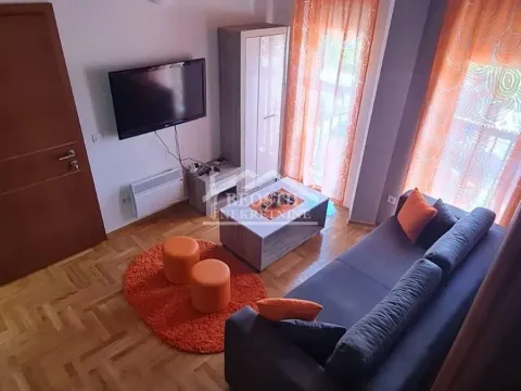 Prodaja, trosoban stan, 39m², Centar, Čajetina - image 8