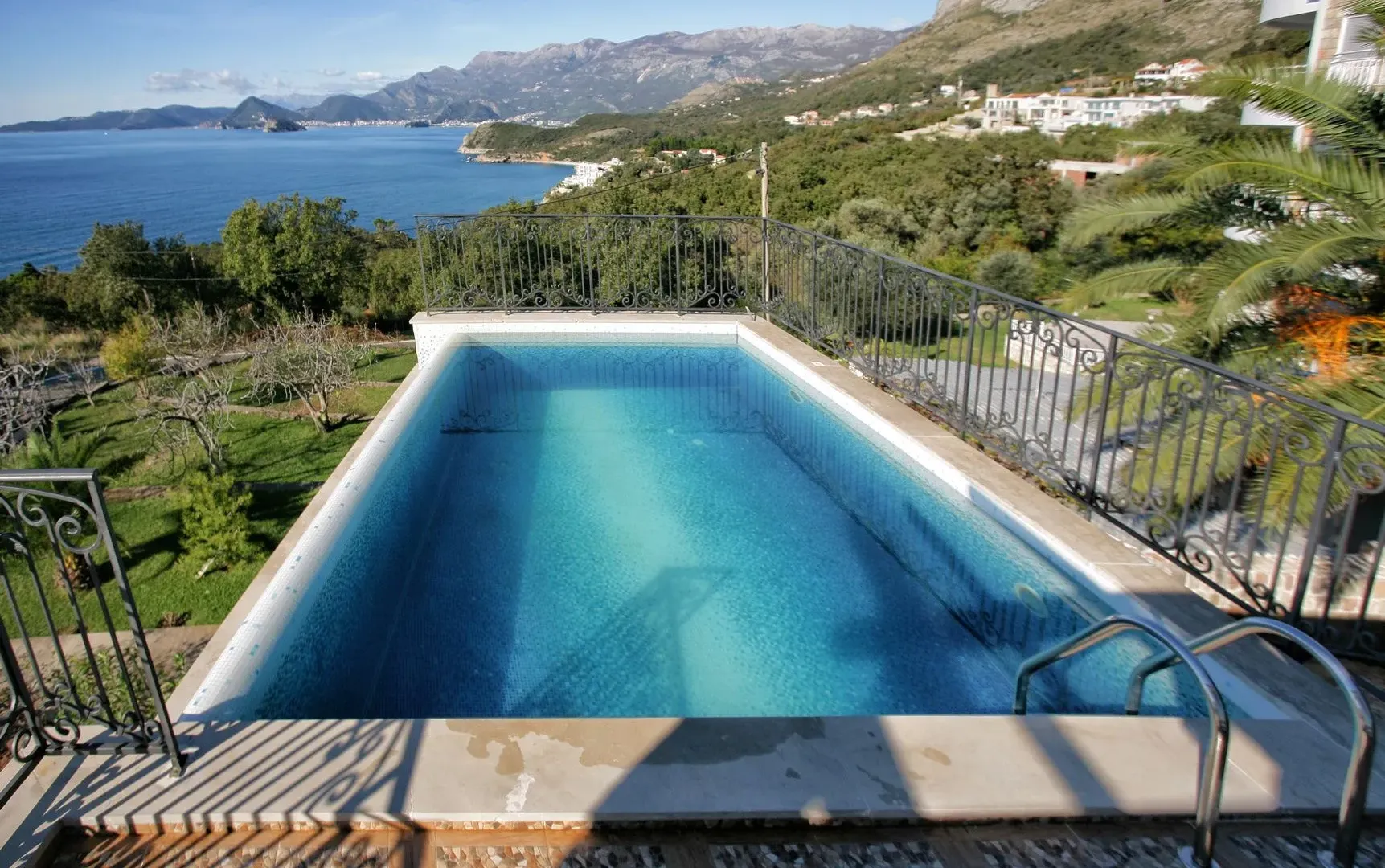 Sale, house, 434m², Reževići, Budva