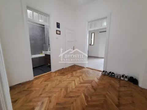Sale, two bedroom apartment, 61m², Stari Grad, Beograd - image 4