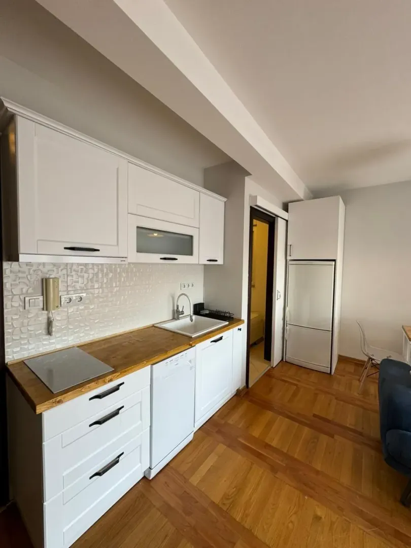 Rent, one bedroom apartment, 43m², Bečići, Budva