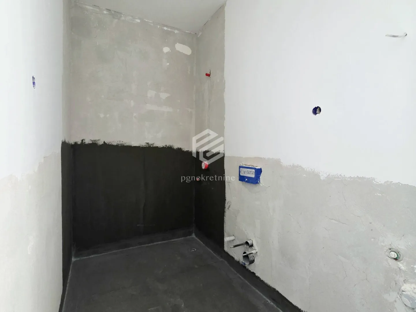 Prodaja, jednosoban stan, 40m², Konik, Podgorica