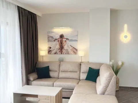 Prodaja, dvosoban stan, 87m², Dražin Vrt, Kotor - image 2