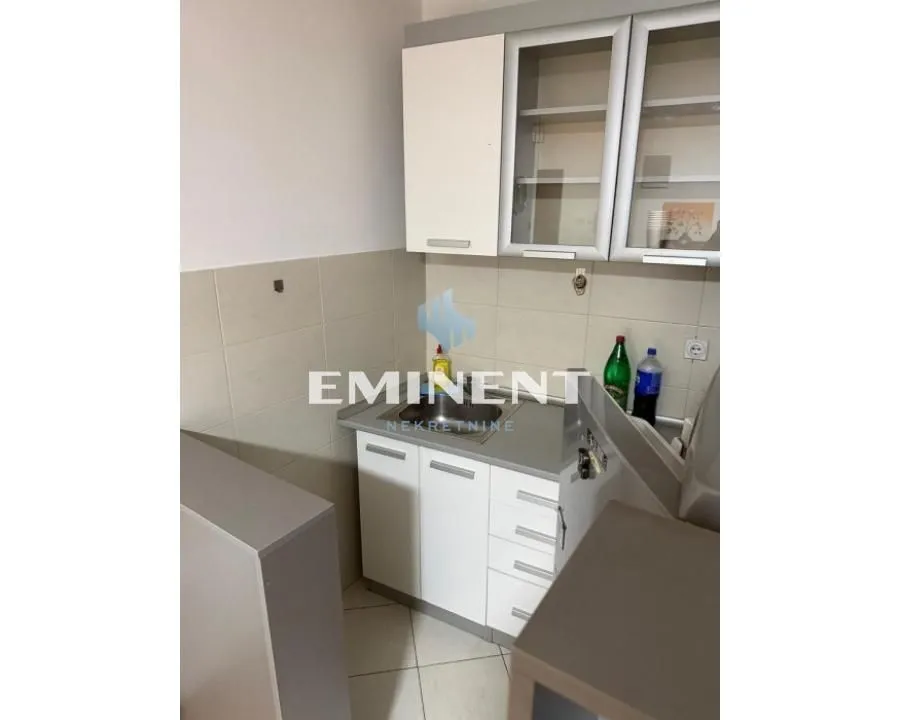 Rent, apartment, 40m², Đeram Pijaca, Beograd