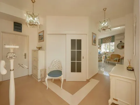 Prodaja, stan, 150m², Budva, Crna Gora - image 16