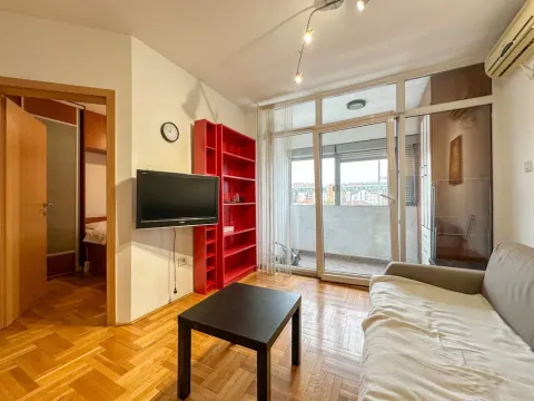 Rent, one bedroom apartment, 51m², City Kvart, Podgorica - image 4