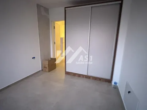 Izdavanje, dvosoban stan, 60m², Lipov gaj, Novi Sad Sve Podlokacije - image 5