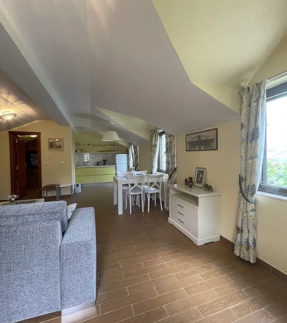 Prodaja, kuća, 160m², Prčanj, Kotor