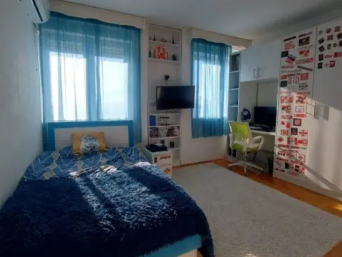 Prodaja, trosoban stan, 91m², Centar, Nikšić - image 12