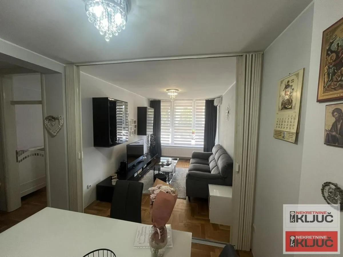 Prodaja, dvosoban stan, 44m², Grbavica, Novi Sad Sve Podlokacije