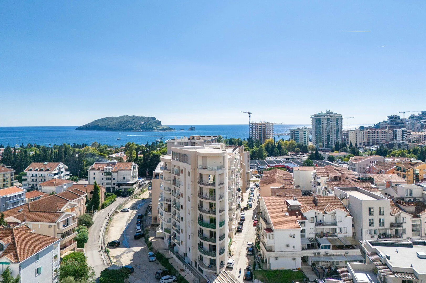 Prodaja, trosoban stan, 450m², Budva, Crna Gora