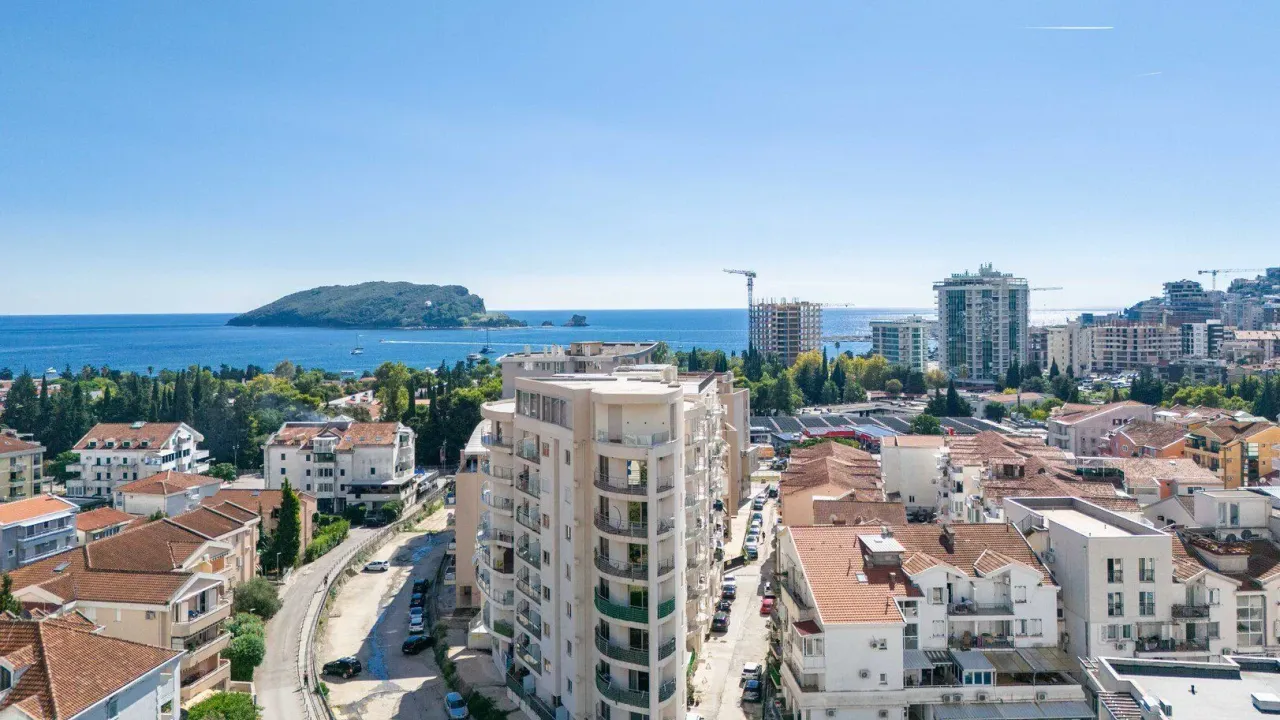 Prodaja, trosoban stan, 450m², Budva, Crna Gora