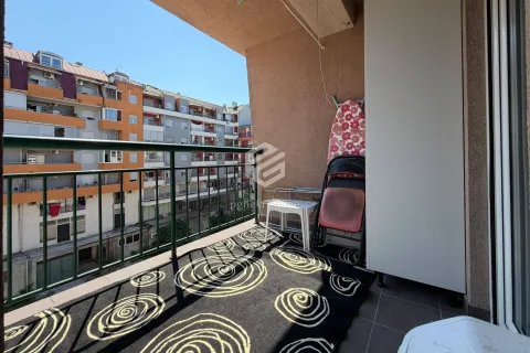 Rent, one bedroom apartment, 40m², Krivi Most, Podgorica - image 12