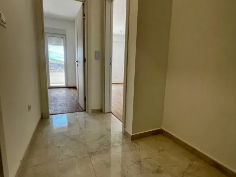 Prodaja, jednosoban stan, 45m², Zabjelo, Podgorica - image 6