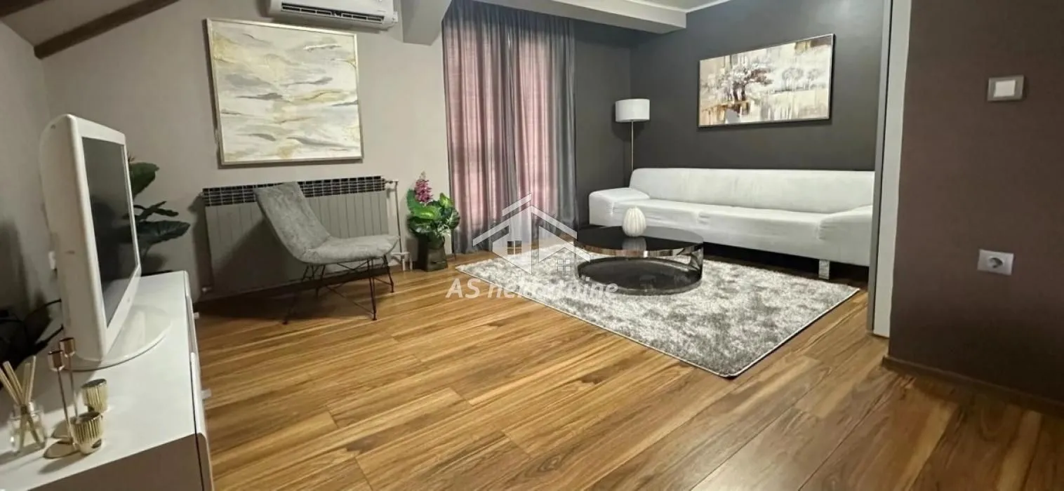 Izdavanje, dvosoban stan, 60m², Filmski Grad, Beograd