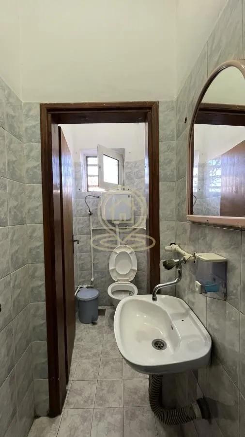 Rent, office space, 110m², Vašarište, Kragujevac