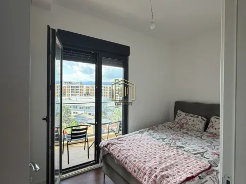 Rent, one bedroom apartment, 38m², 1 maj, Podgorica - image 4