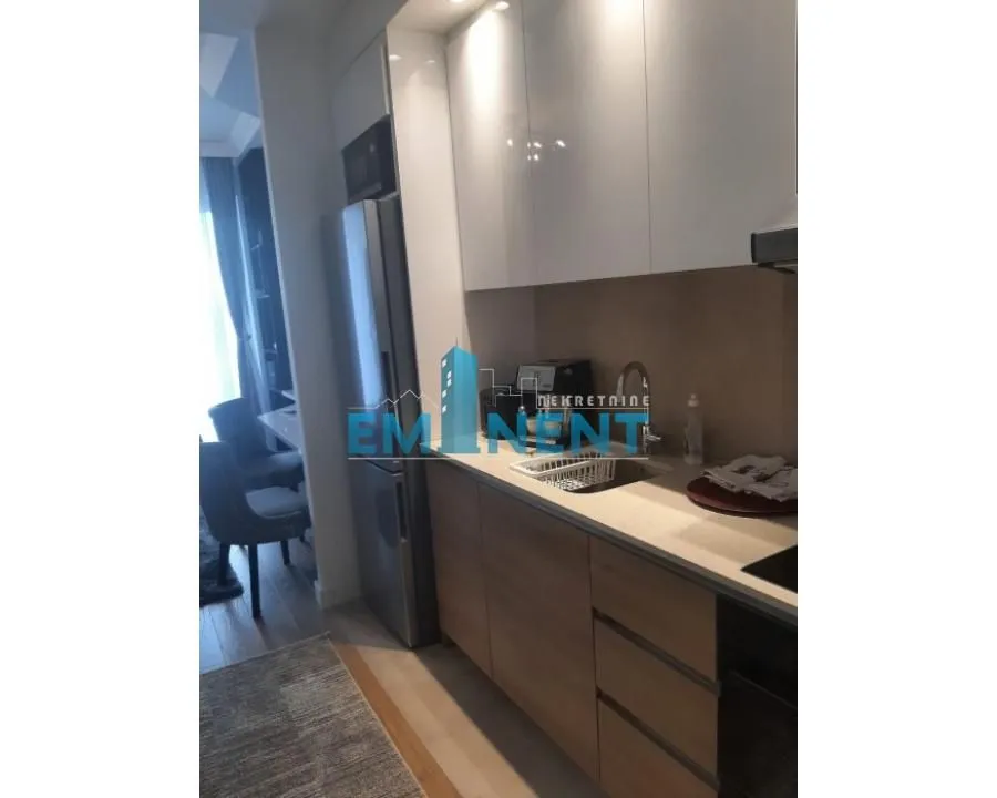Izdavanje, stan, 32m², Savski Venac, Beograd