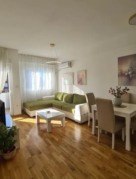Izdavanje, jednosoban stan, 42m², Zabjelo, Podgorica