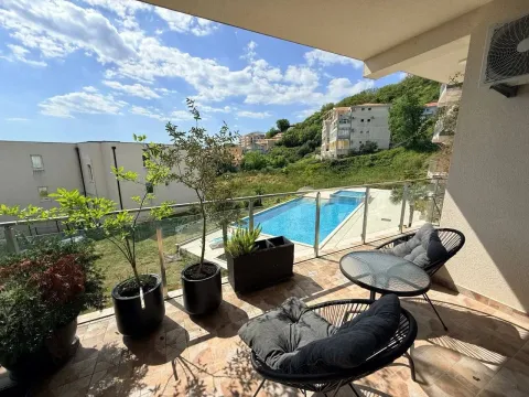 Sale, two bedroom apartment, 76m², Centar, Budva - image 9